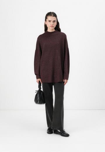 Длинный пуловер