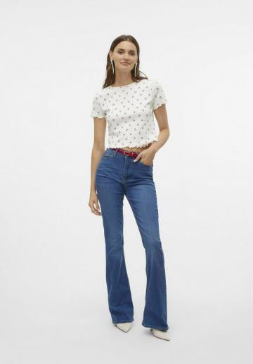 Клешеные джинсы