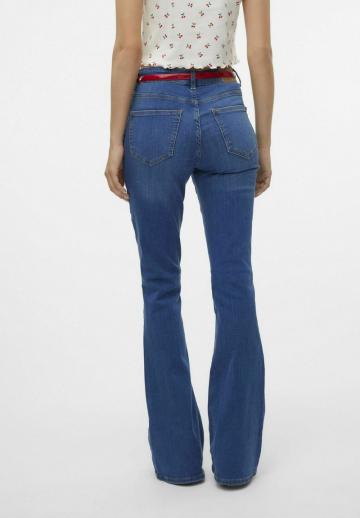 Клешеные джинсы