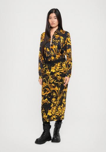 Атласная блузка