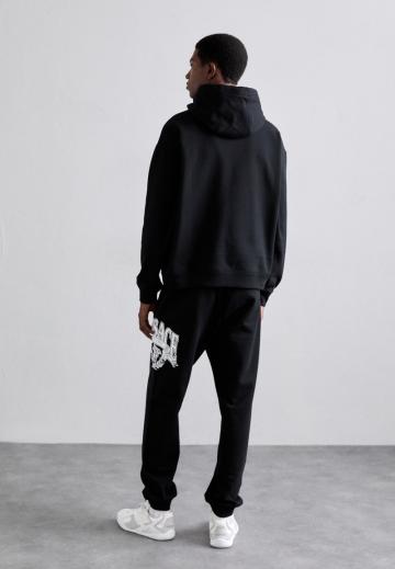 Спортивные штаны