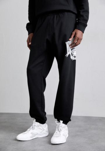 Спортивные штаны