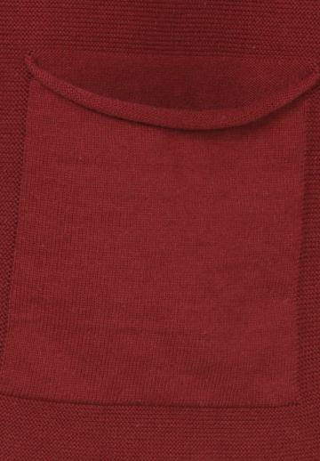 Пуловер с вырезом V