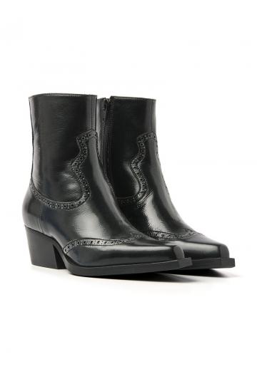 Ковбойские сапожки