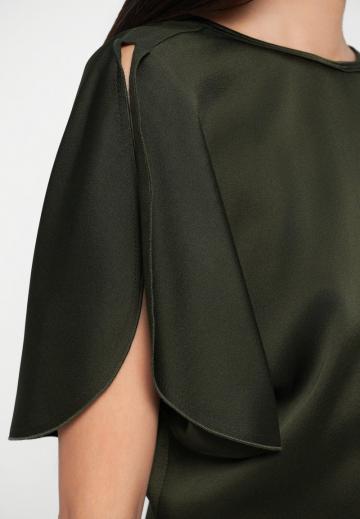 Атласная блузка