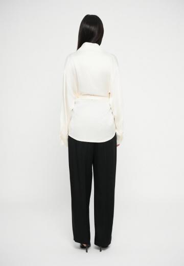 Атласная блузка