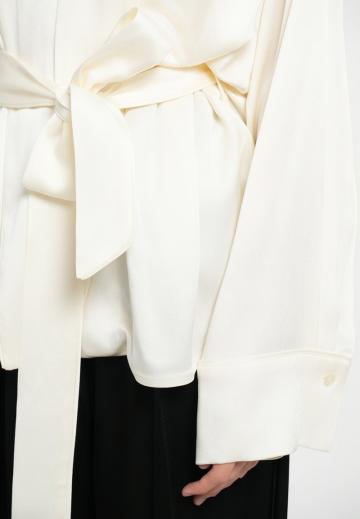 Атласная блузка