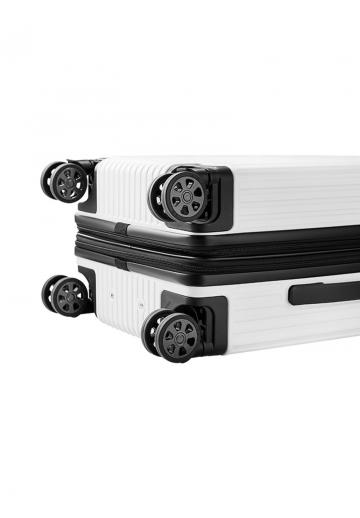 Чемодан на колесах