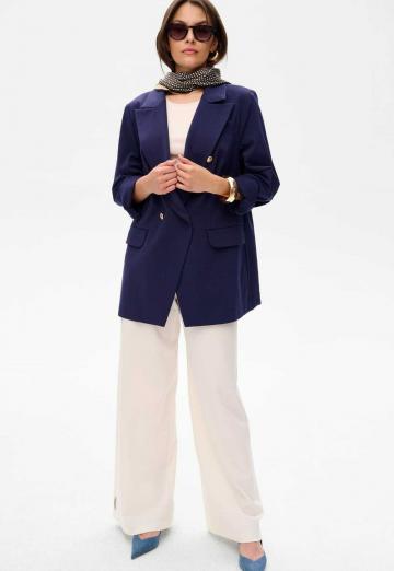 Блейзер с накладными карманами