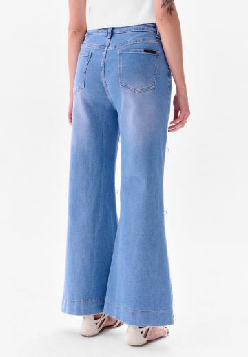 Клешеные брюки