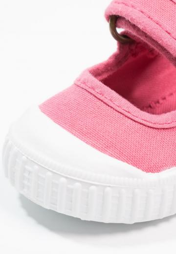 Детская обувь