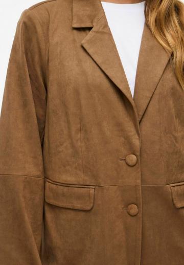 Короткое пальто