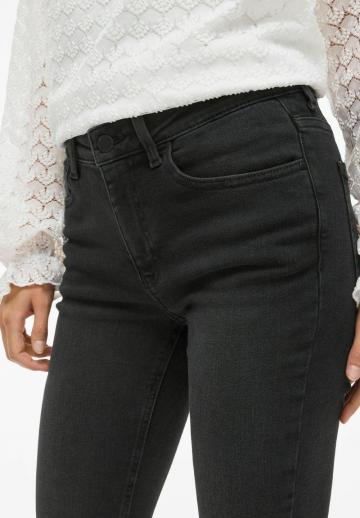 Узкие джинсы