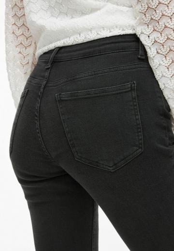 Узкие джинсы