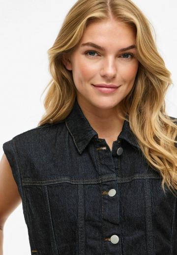 Джинсовая жилетка