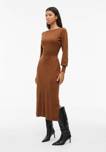 Вязаное платье