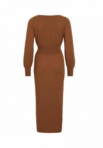 Вязаное платье