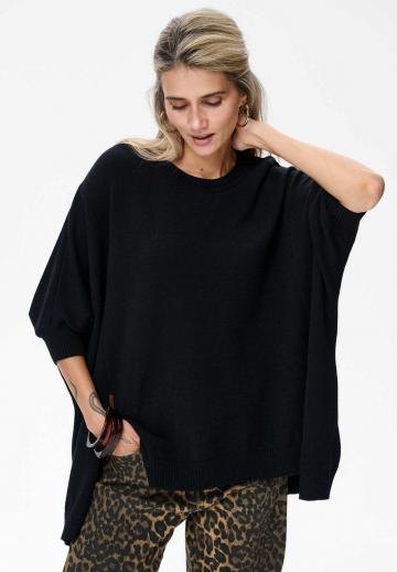 Пуловер с рукавом три четверти