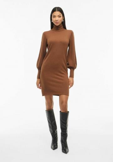 Вязаное платье