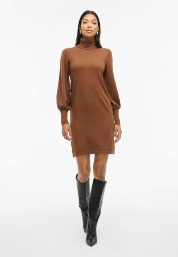 Вязаное платье