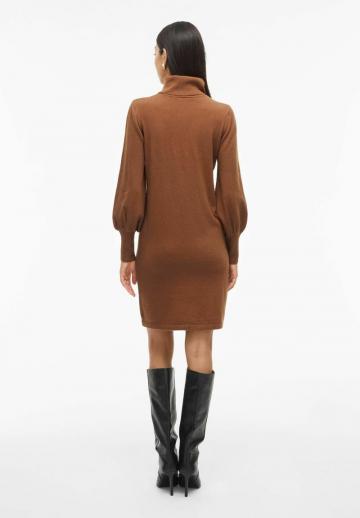 Вязаное платье