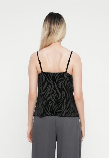 Топ на бретельках