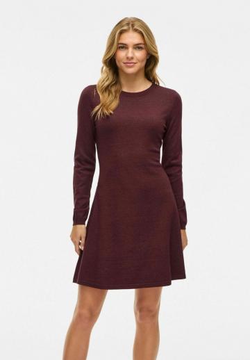 Вязаное платье