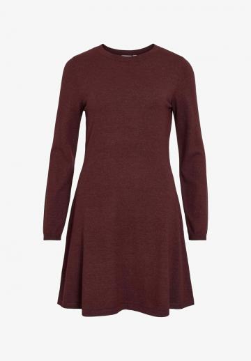 Вязаное платье