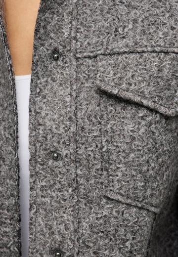 Короткая куртка