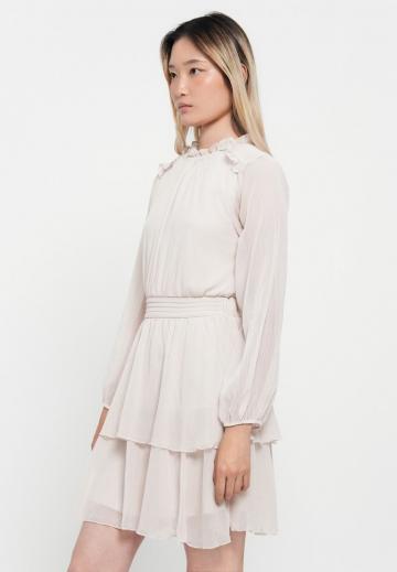 Короткое платье