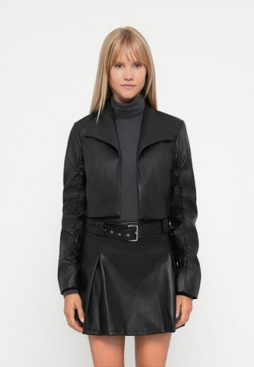 Короткий блейзер