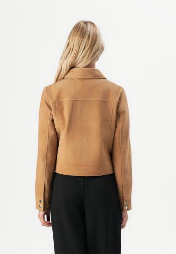 Короткая куртка