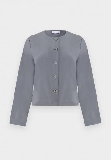 Короткий блейзер