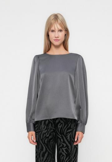 Атласная блузка