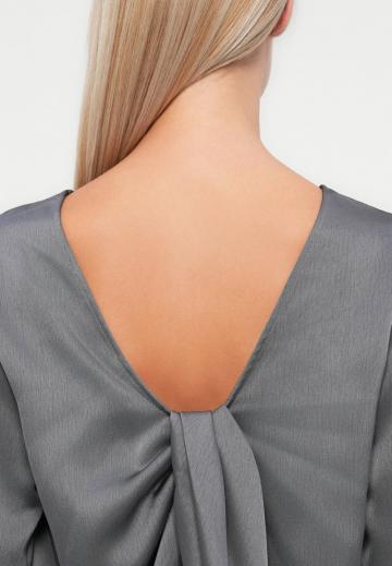 Атласная блузка