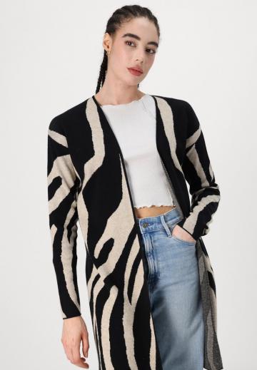 Жаккардовая вязаная кофта