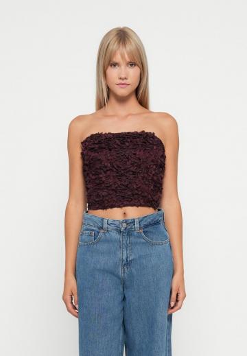 Топ без бретелек