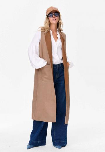 Длинный жилет