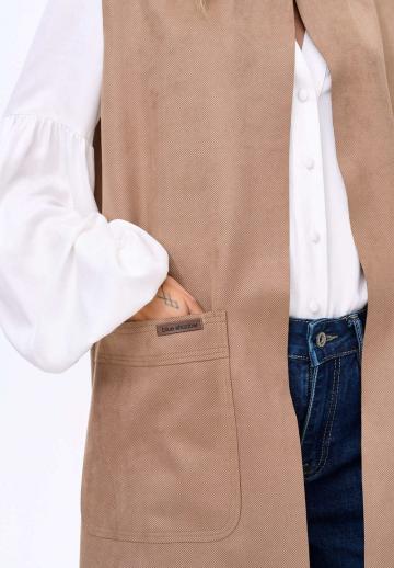 Длинный жилет