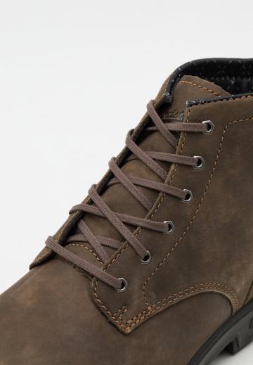 Ботинки на шнуровке