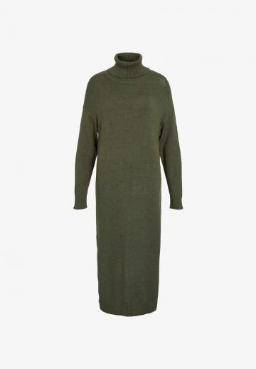 Вязаное платье