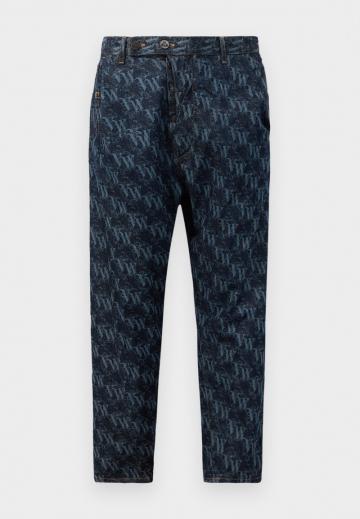 Свободные джинсы