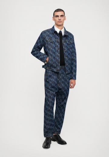 Джинсовая куртка