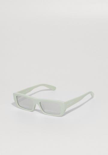 Солнечные очки