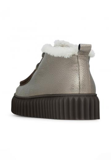 Сапожки на танкетке