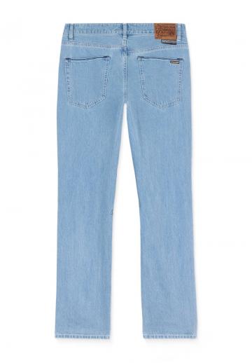 Прямые джинсы