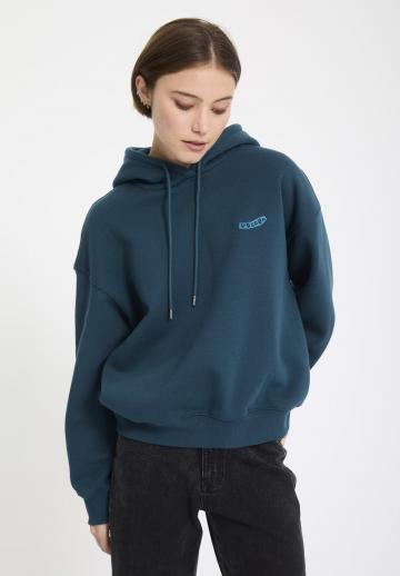 Пуловер с капюшоном