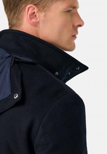 Короткое пальто