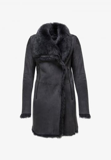 Кожаное пальто