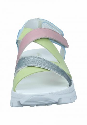 Босоножки на танкетке